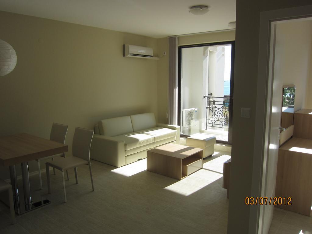 Nedev'S Apartments In Kavatsi Area 소조폴 객실 사진